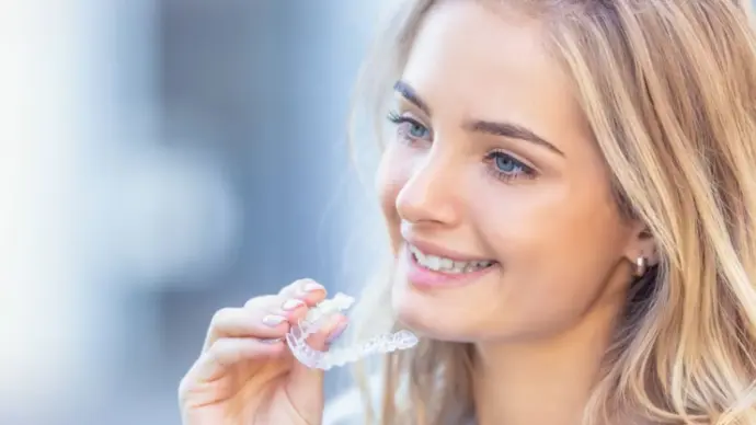 A person in Paradise Valley, AZ wearing invisalign